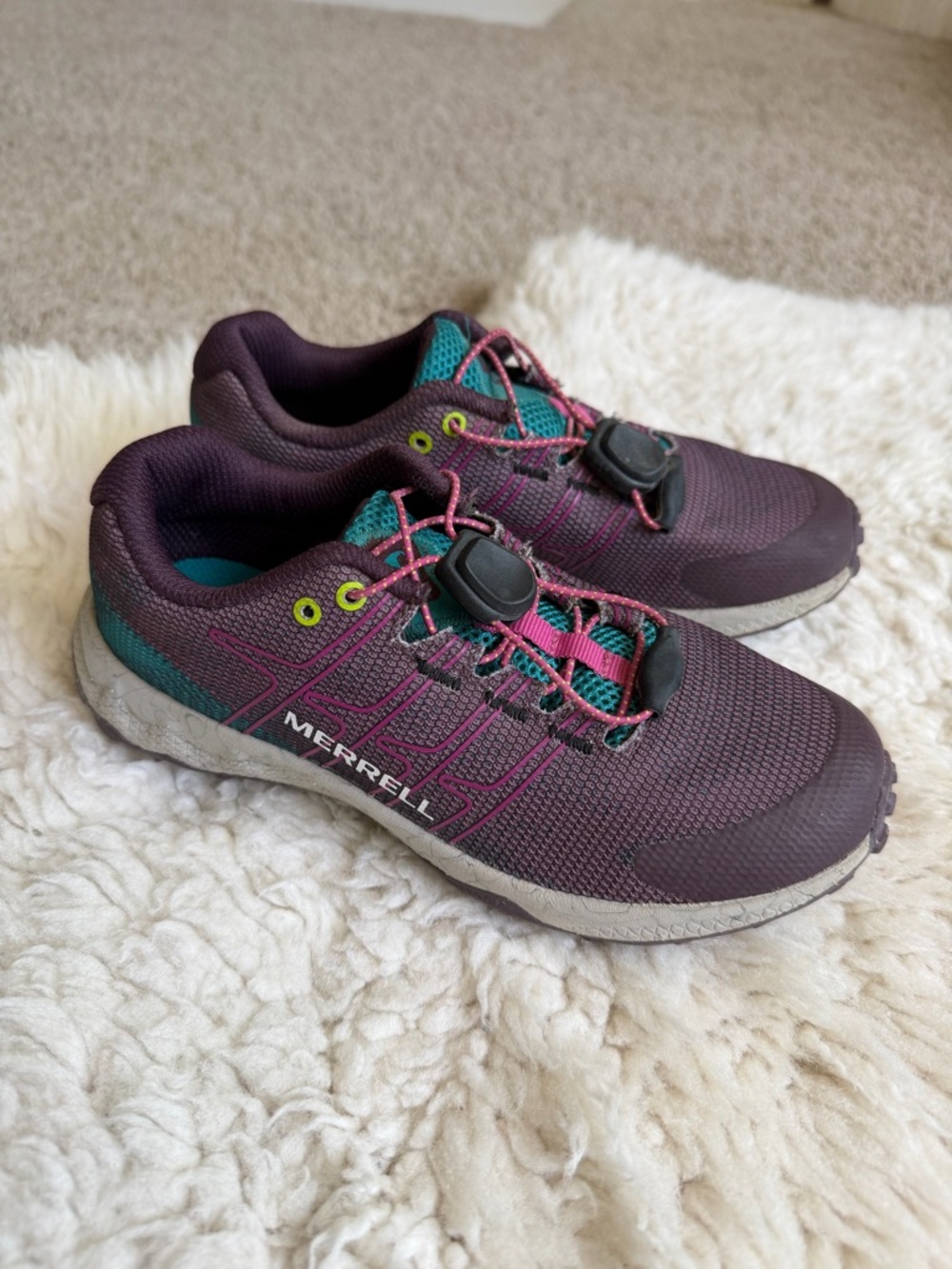 Merrell Moab Flight Low A/C Plum and Teal Quick-Lace Trail Sneaker Shoes